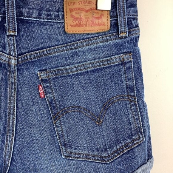 LEVI’S WEDGIE WHITE OAK CONE VINTAGE STYLE JEANS SHORTS - Picture 8 of 13